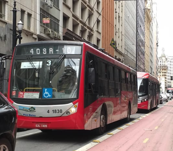 #PraCegoVer: a imagem mostra o ônibus da linha 408A/10